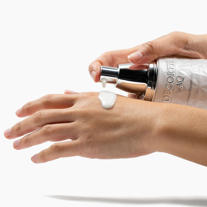 Cosme Decorte AQ Absolute Glow-Radiant Brightening Emulsion 200g